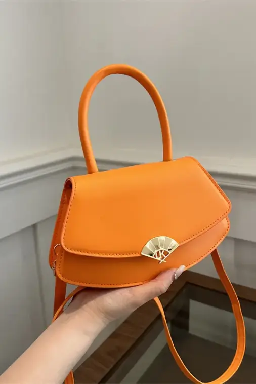 New Trend Handbags Chains Women's Shoulder Bags - Image 4